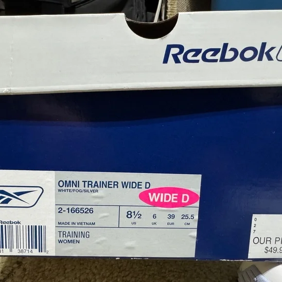 Woman’s Omni Trainer, size 8 1/2 wide D. - Picture 7 of 9